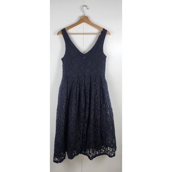 Bardot Lace Fit and Flare Sleeveless V Neck Floral Flirty Midi Dress | US 8 - Picture 6 of 9